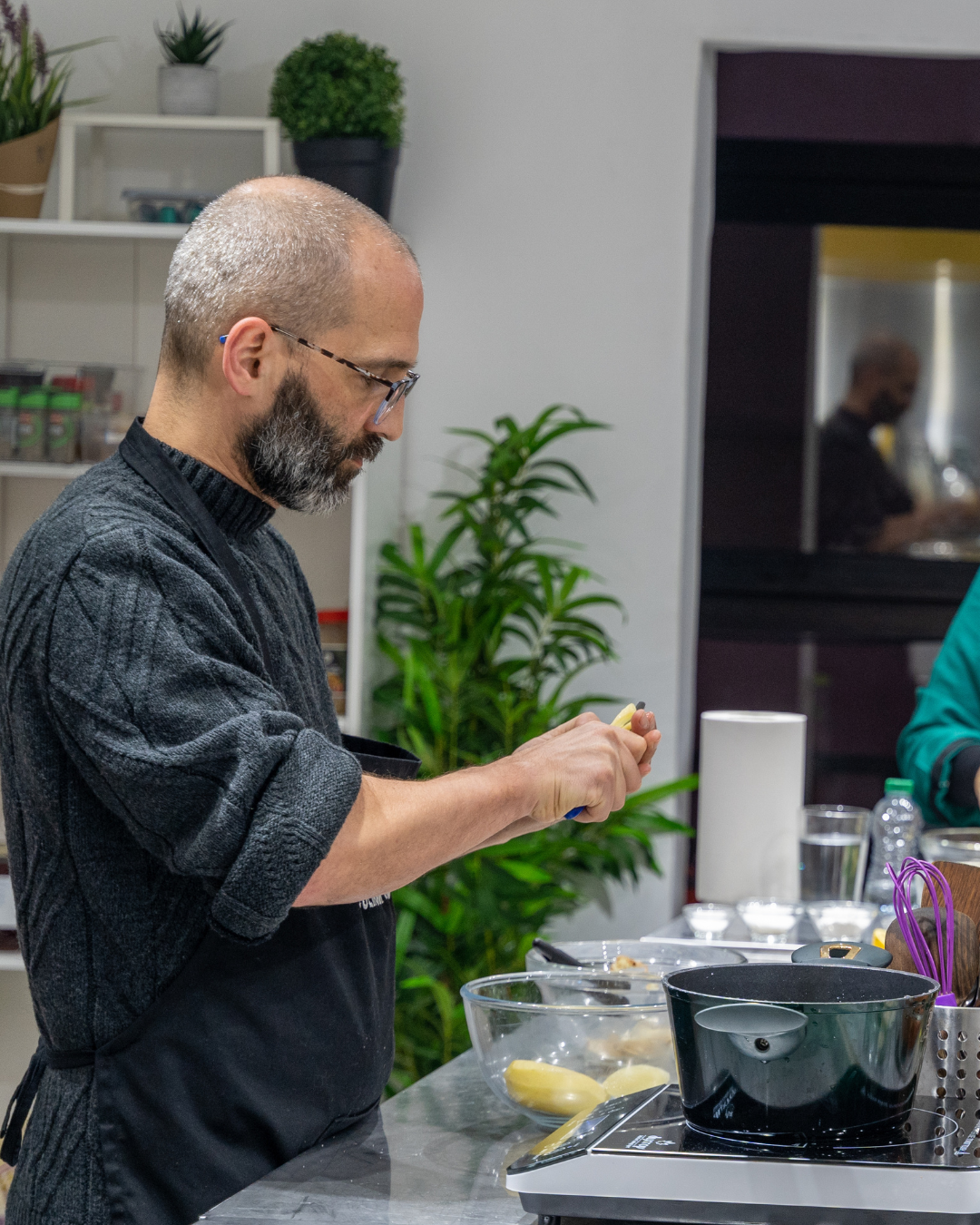 Moroccan Culinary Experience: Cooking with Expert Dadas in Rabat